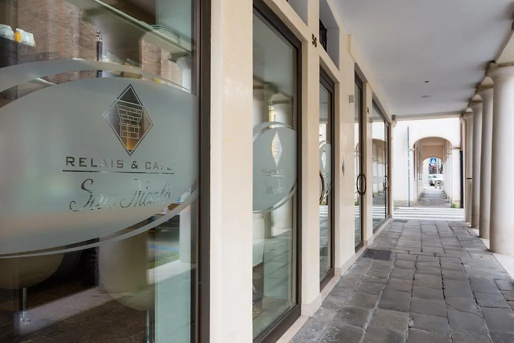 ***  Hotel Relais San Nicolo Treviso Italy